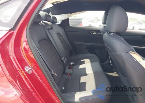 2024 Kia Forte Gt-Line z USA, uszkodzony, nr VIN 3KPF54AD7RE809925